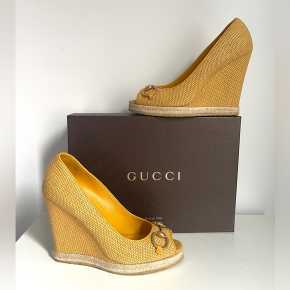 AUTHENTIC GUCCI YELLOW WEDGES - Picture 9 of 15